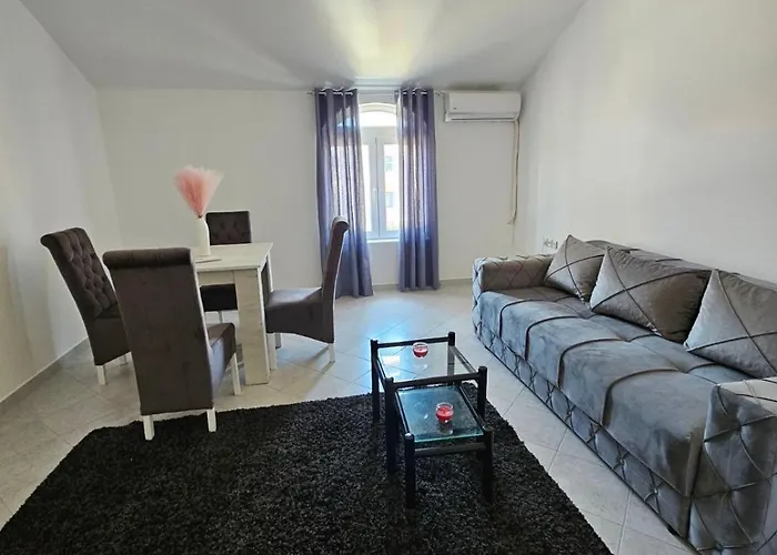 Stan Na Dan Crystal * Paraćin